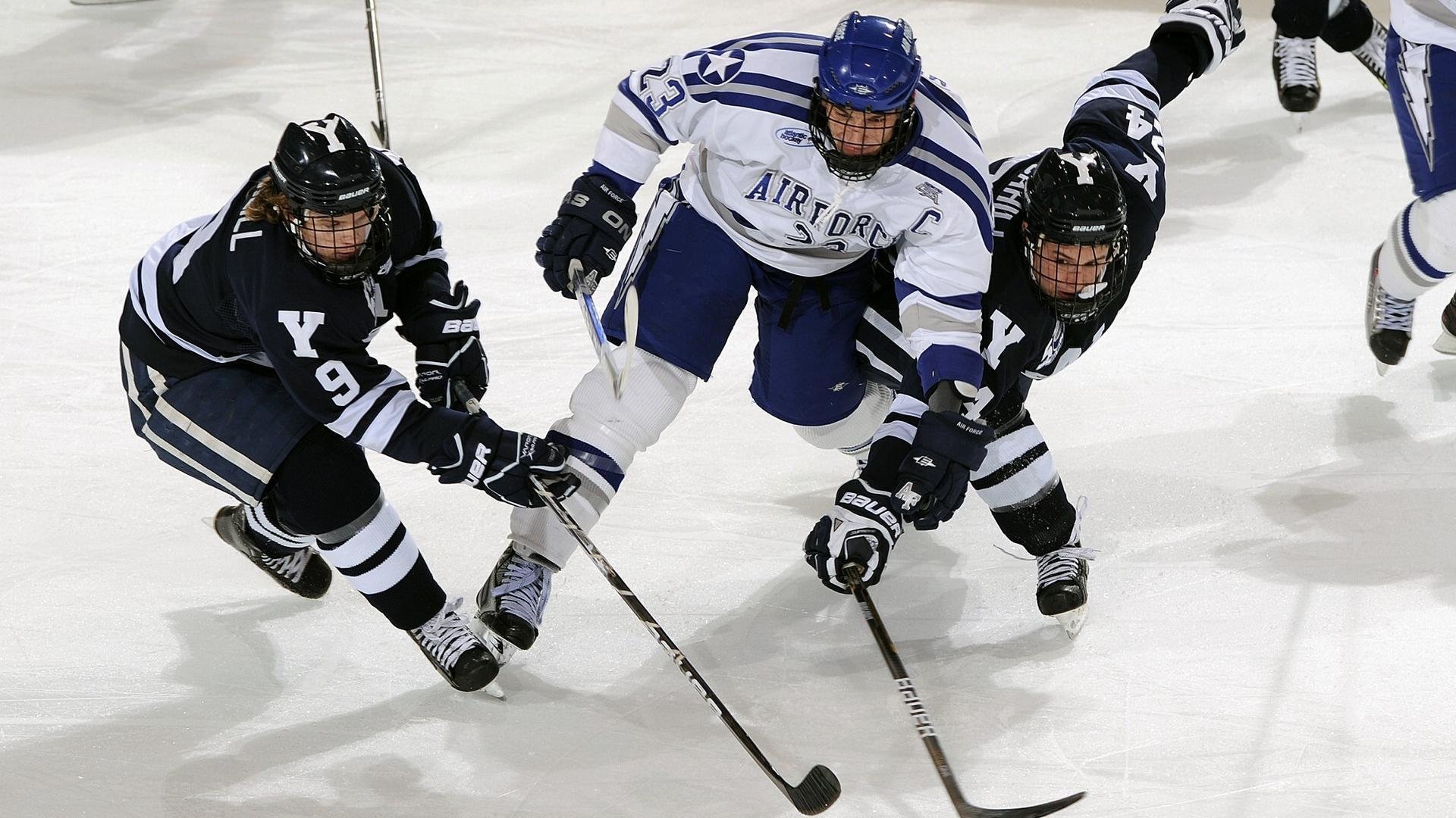 开云体育官方网站登陆-法甲青训训练中引入非语言表达应对高压情境模拟